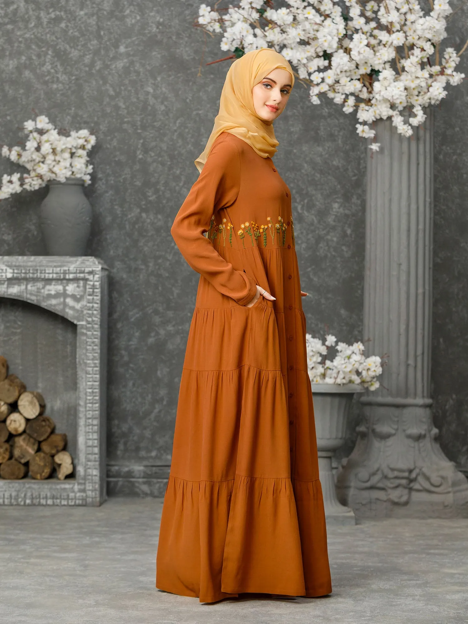 Abaya Amber