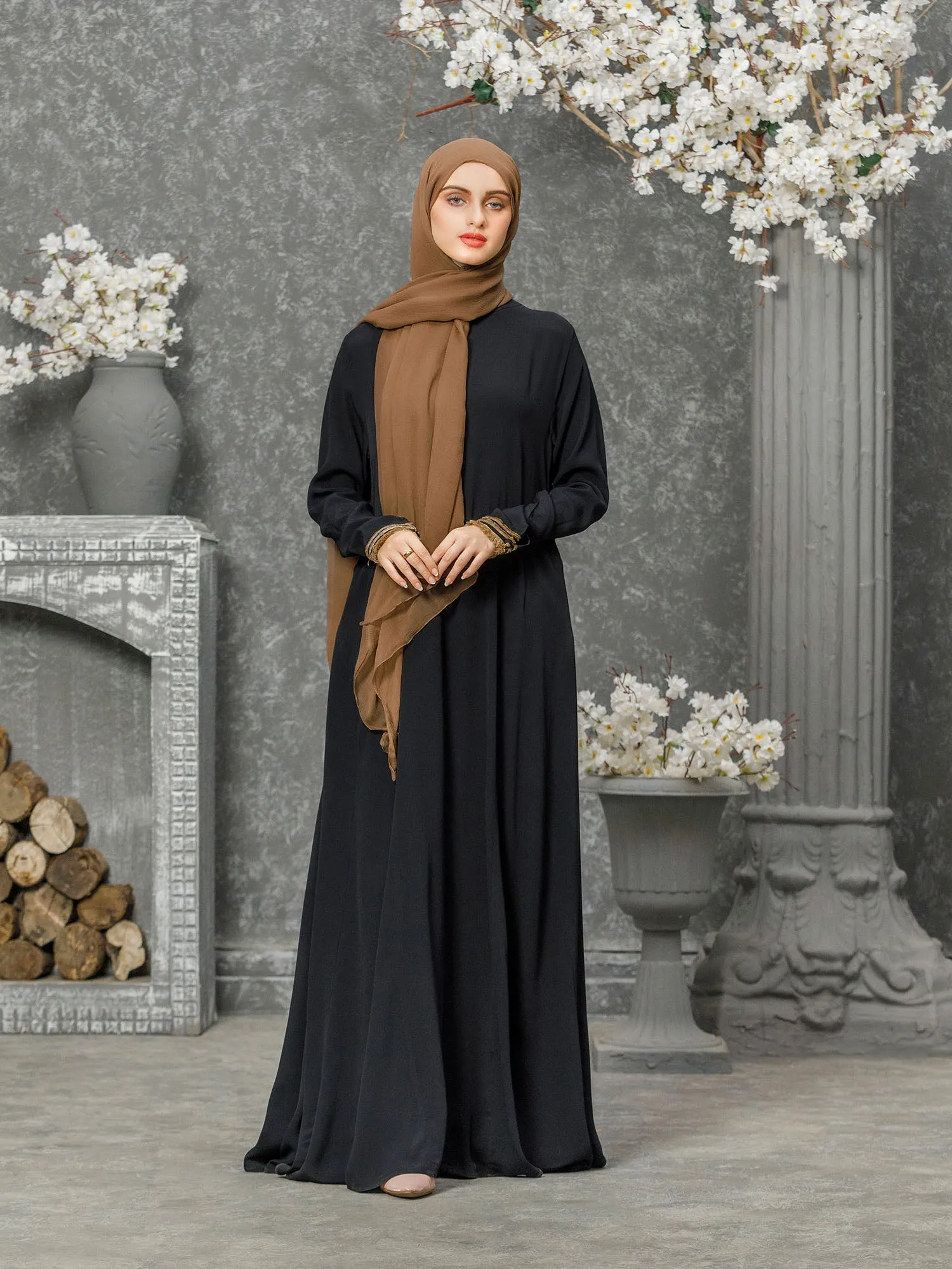 Abaya Bumblebee Black