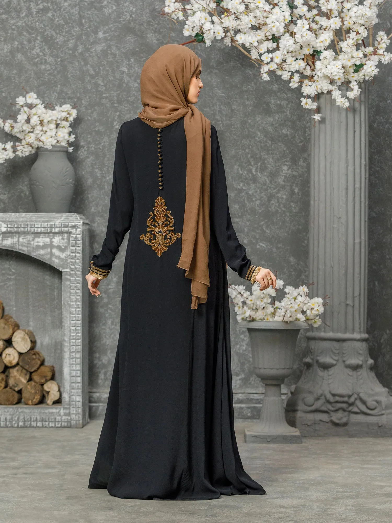 Abaya Bumblebee Black