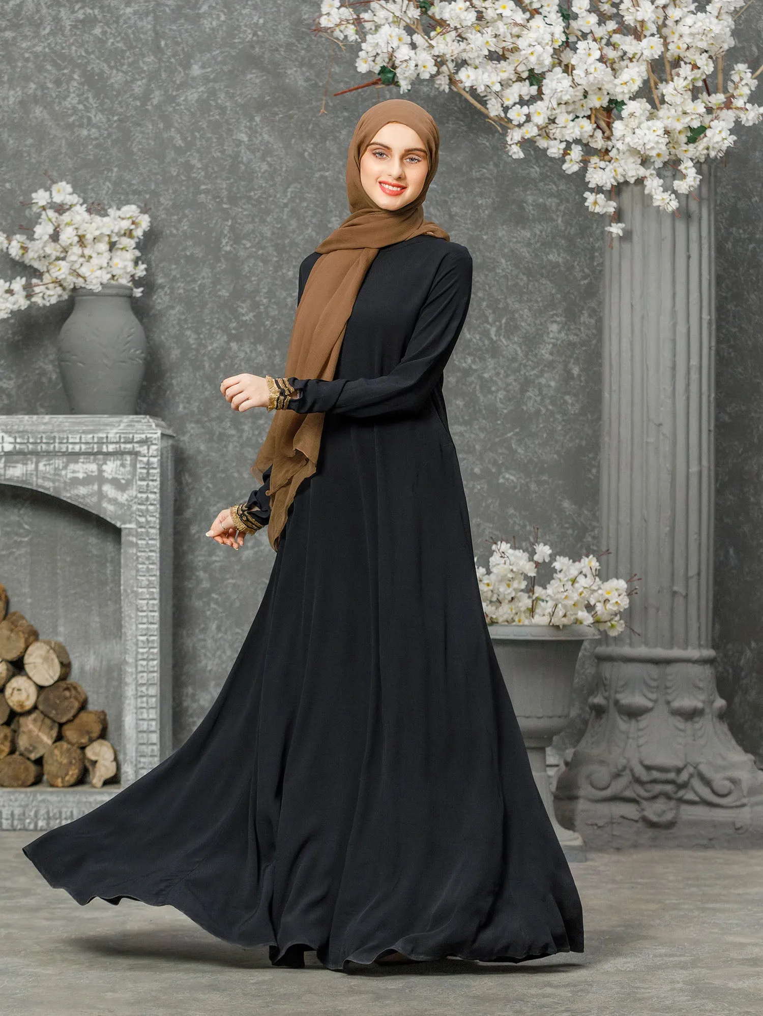 Abaya Bumblebee Black