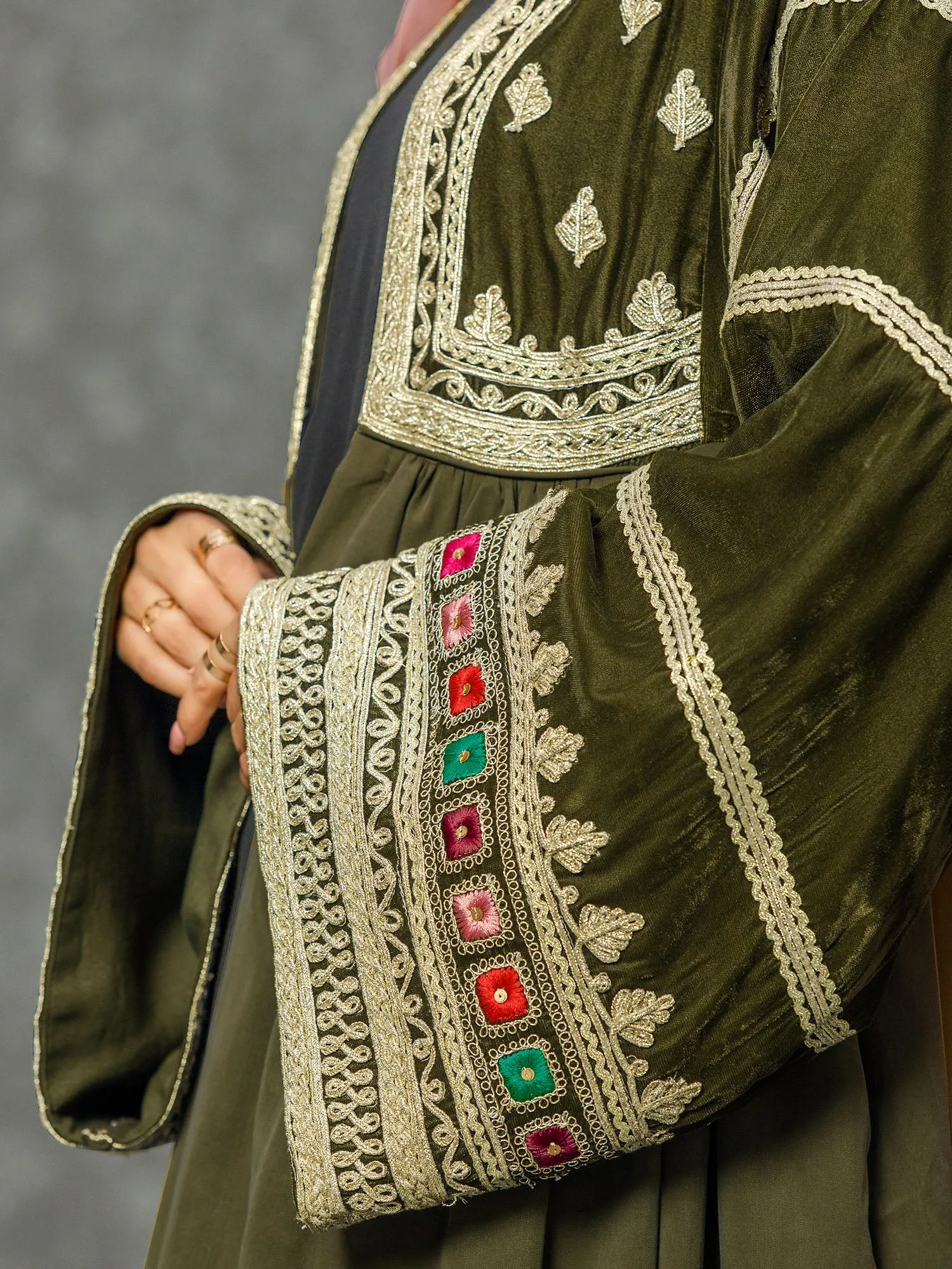 Abaya Charma