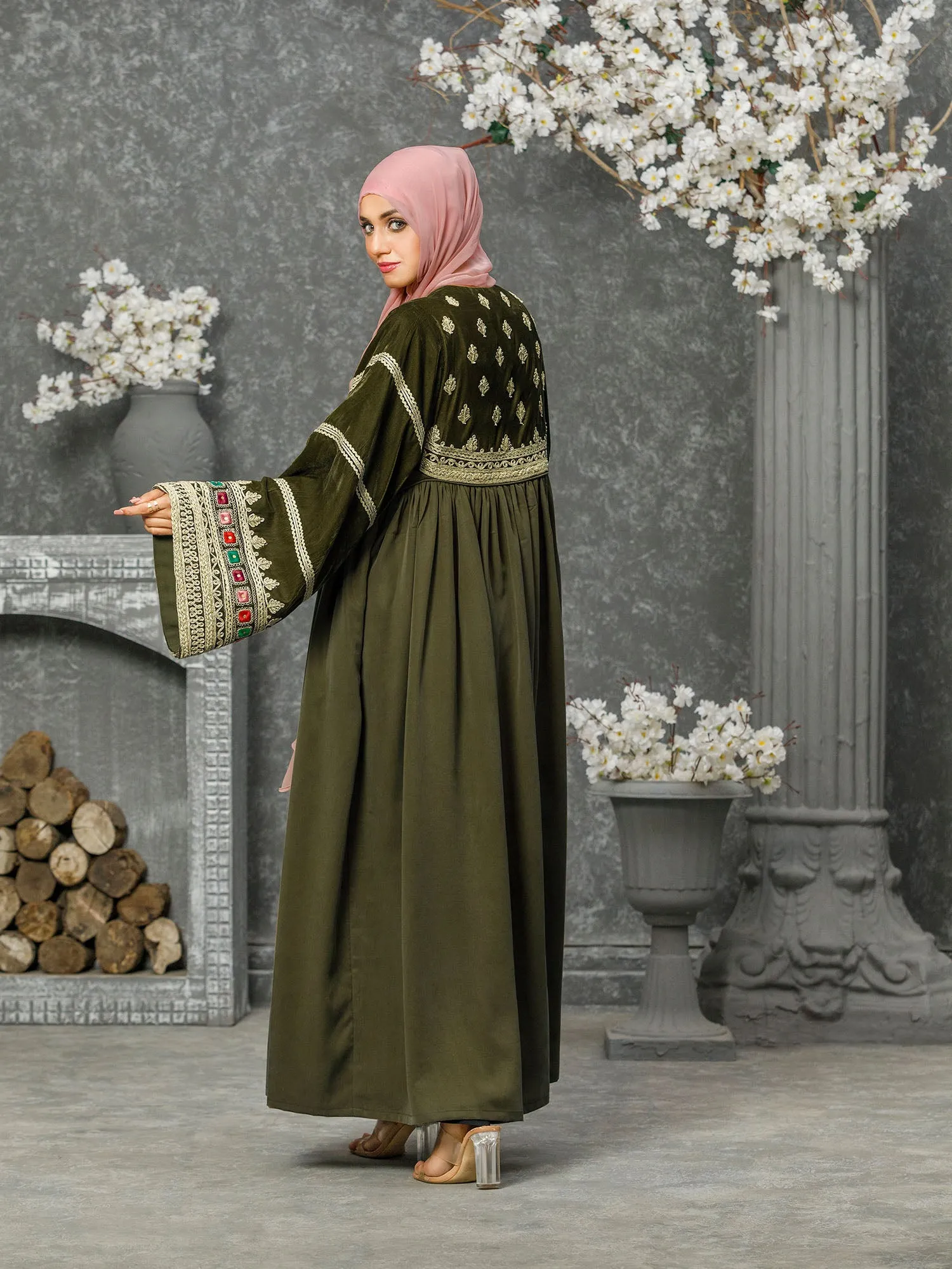 Abaya Charma