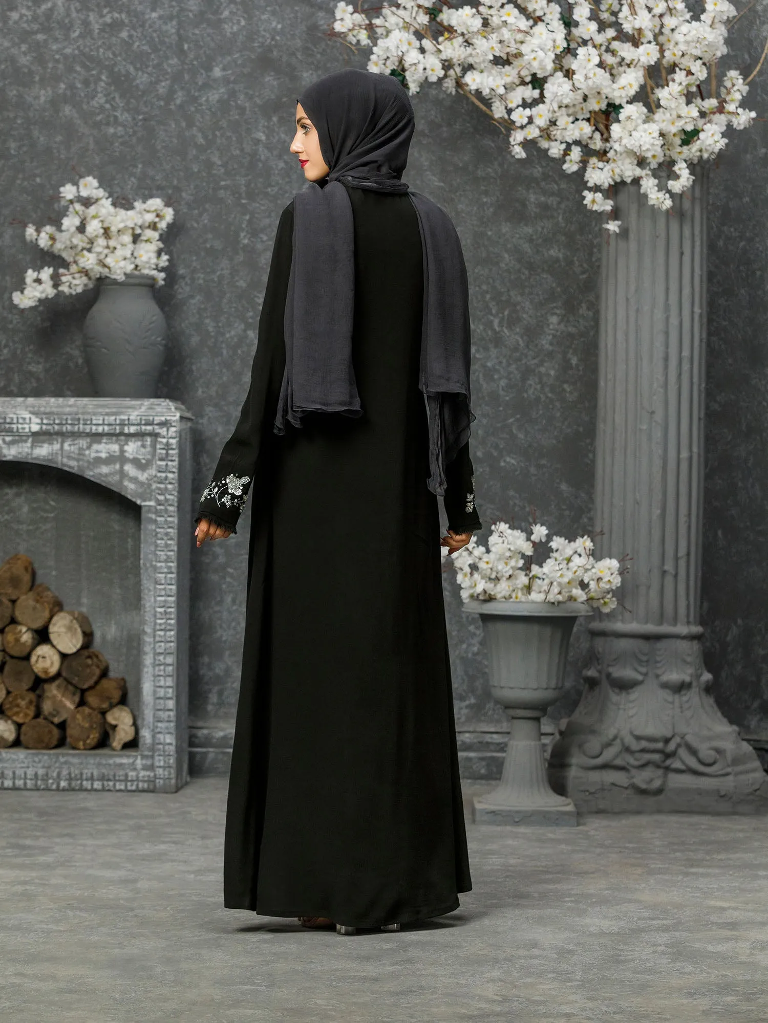 Abaya Koh-I-Noor Black