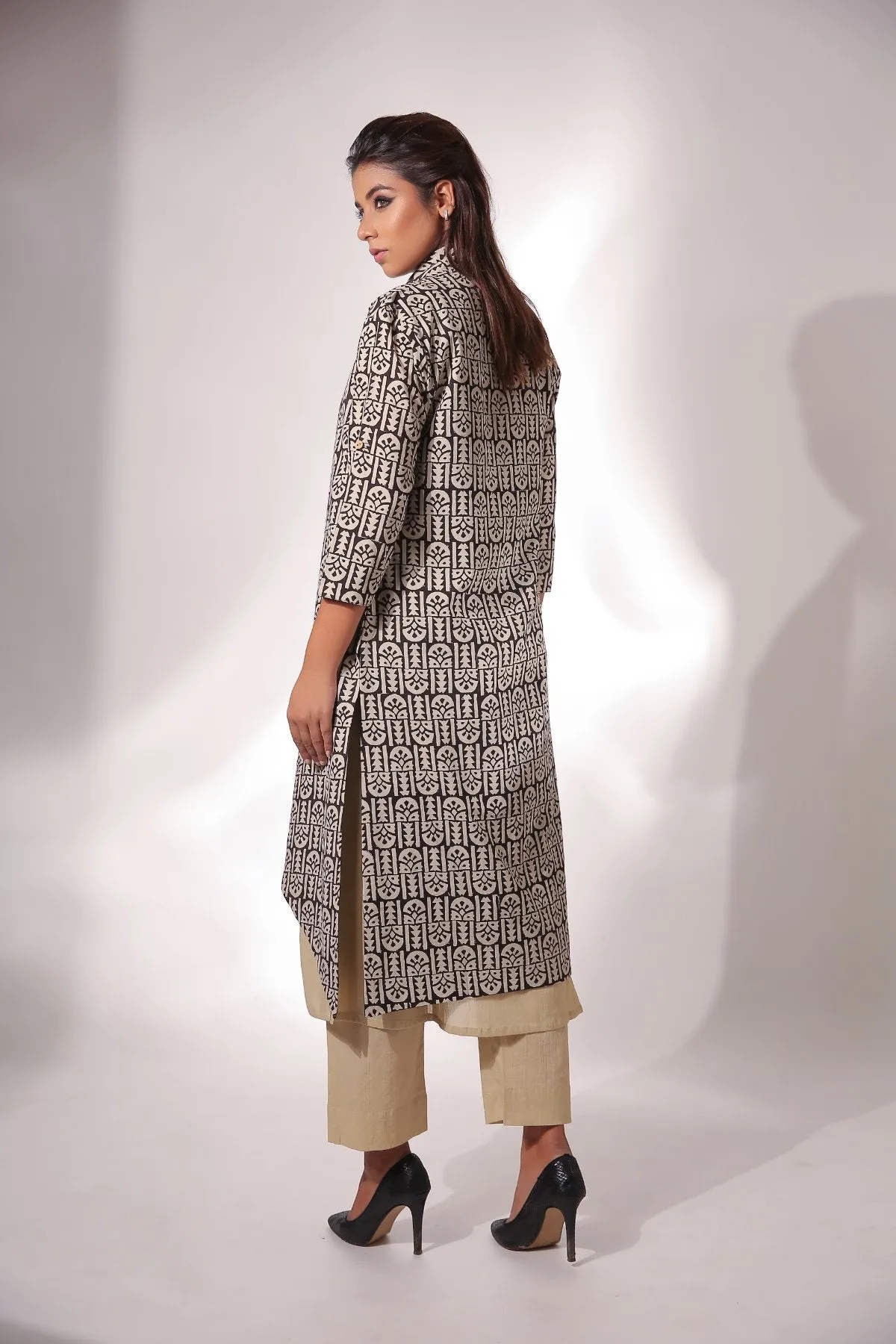 Cotton Kurta Pant Set With Block Printed Cape