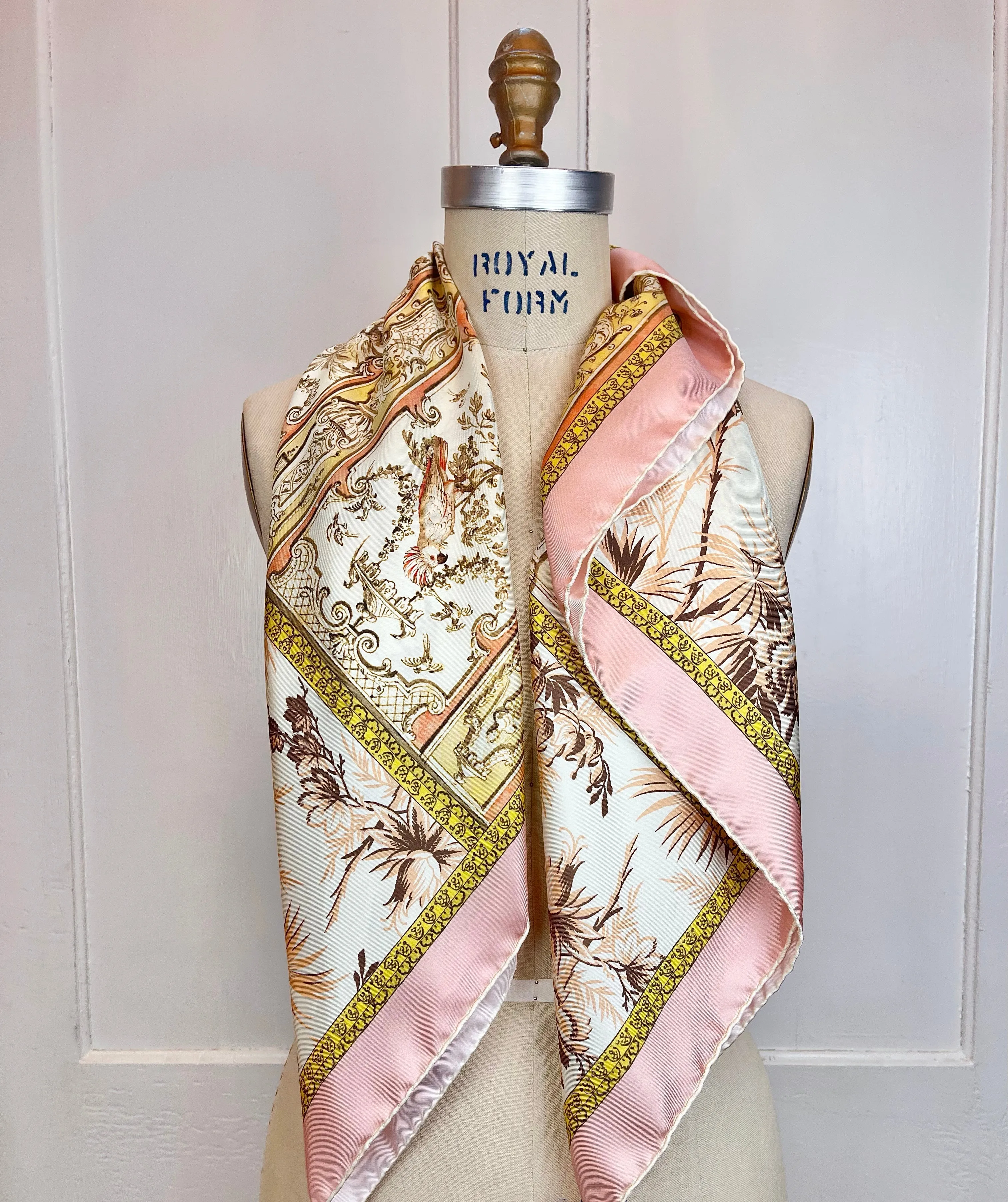 Elwyn New York Mural Menagerie Scarf