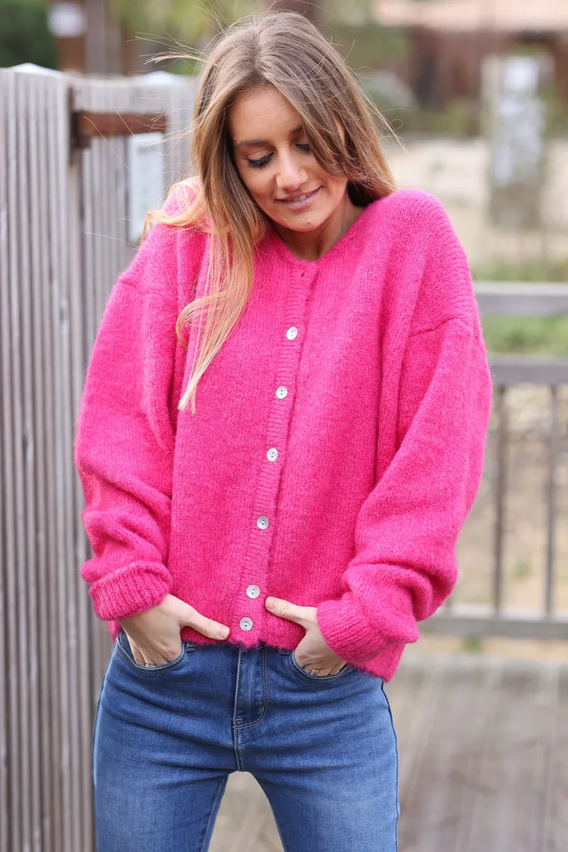 Gilet douillet fuchsia en maille col rond boutons nacrés