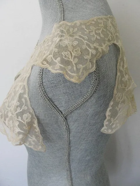 GORGEOUS 20s-30s French Lace Cape Collar Capelet Tambour Embroidered Lace Flowers Gatsby Flapper Downton Abbey Bridal Vintage Clothing