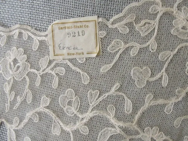 GORGEOUS 20s-30s French Lace Cape Collar Capelet Tambour Embroidered Lace Flowers Gatsby Flapper Downton Abbey Bridal Vintage Clothing