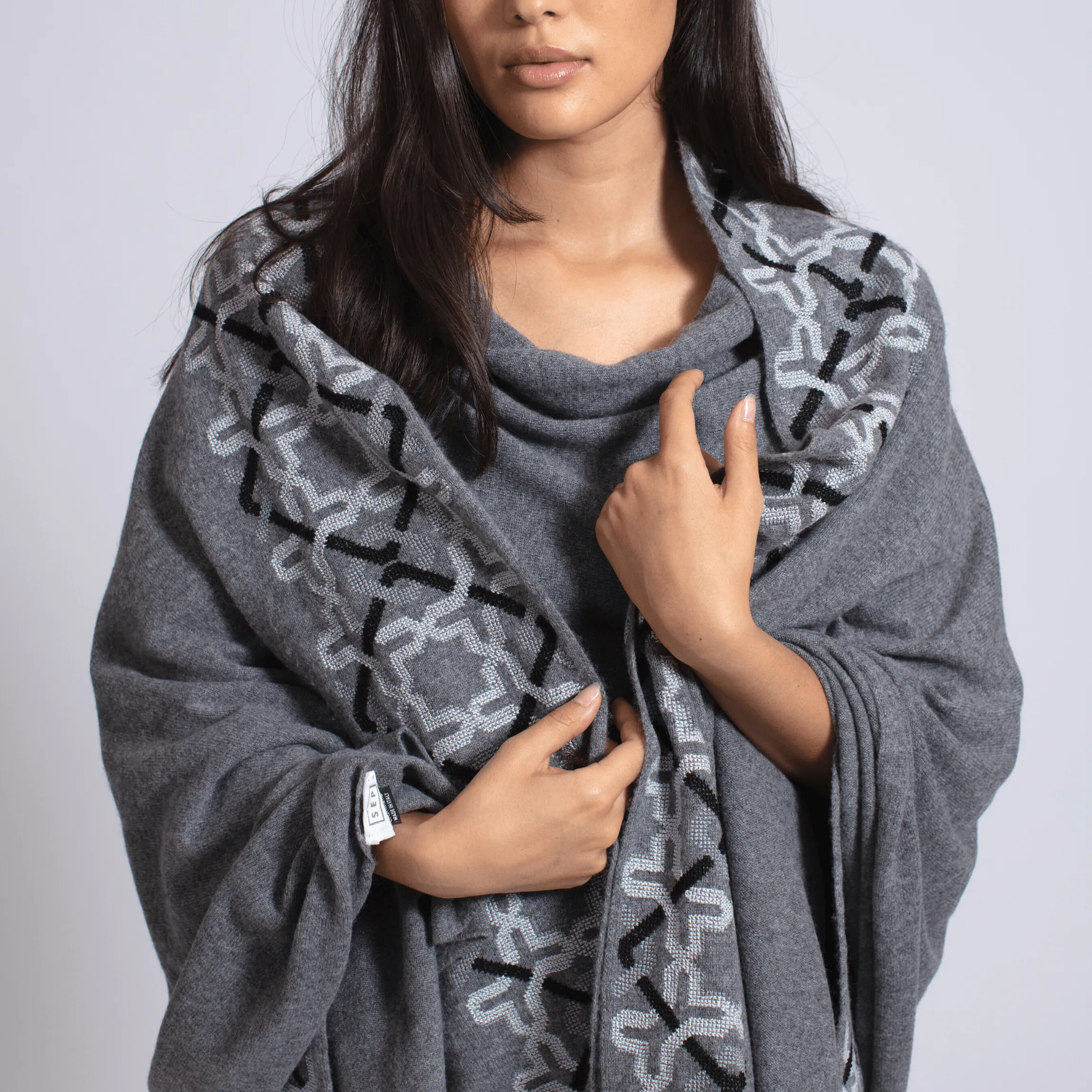 GRAY CASHMERE SHAWL