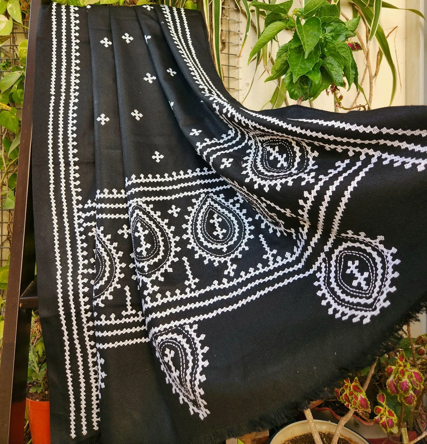 KUTCH WOOLEN SHAWL