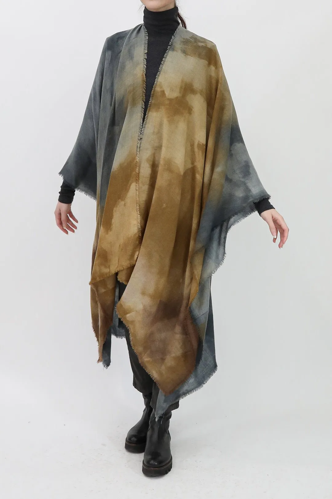 LANAI CARRIAGI CASHMERE LONG CAPE WRAP IN HAND-DYED MARONE GRIGGIO