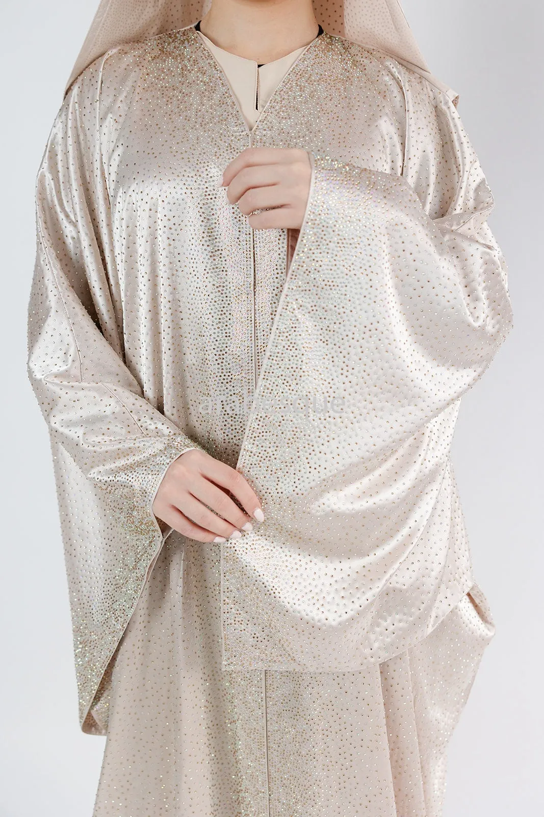 Luxury Embellished Farasha Cape with Hood - 2 Colours