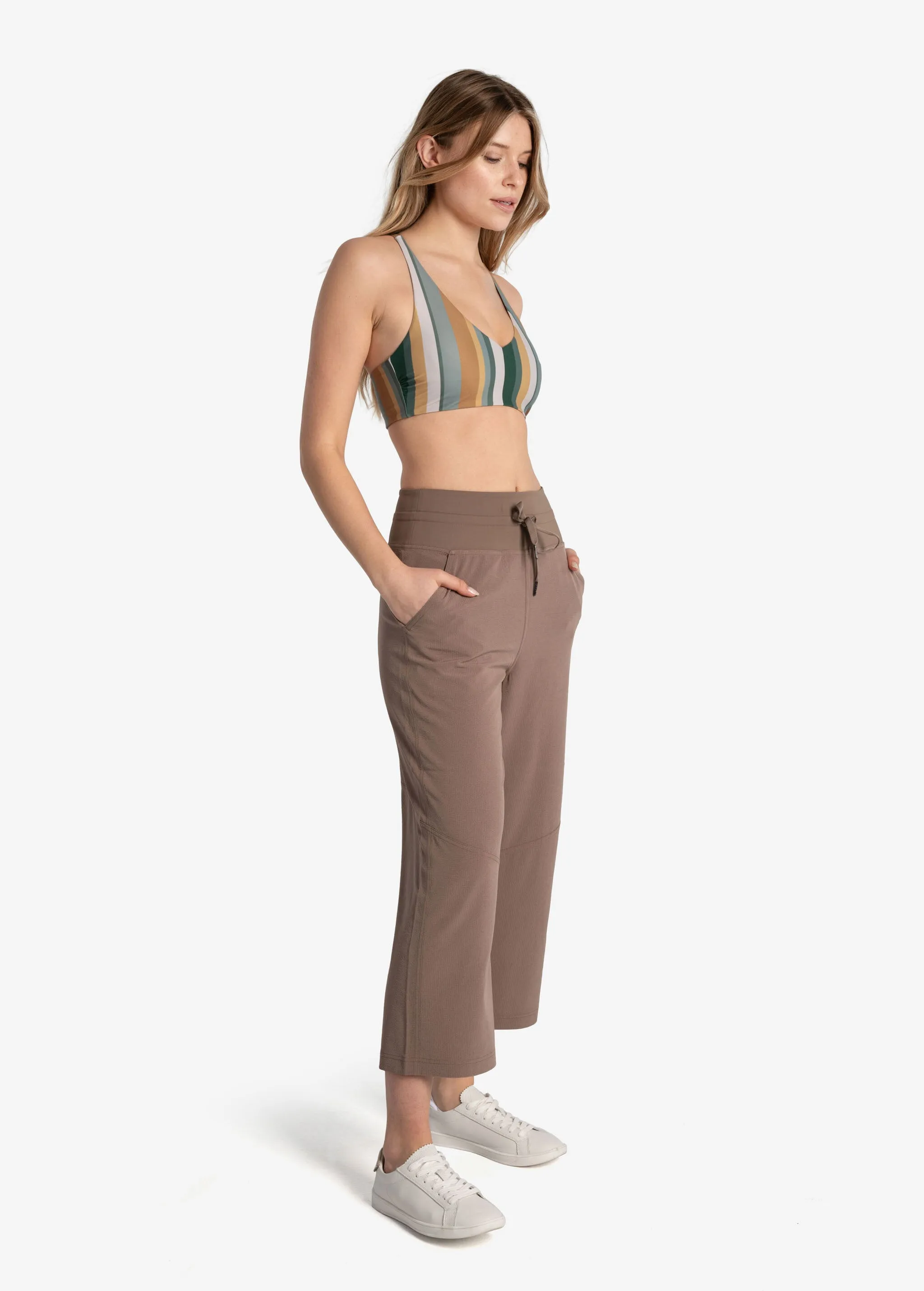 Momentum Cropped Pants