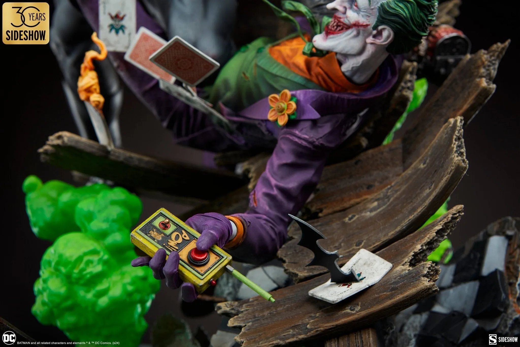 PRE-ORDER: Sideshow Collectibles Batman vs The Joker: Eternal Enemies Premium Format Figure