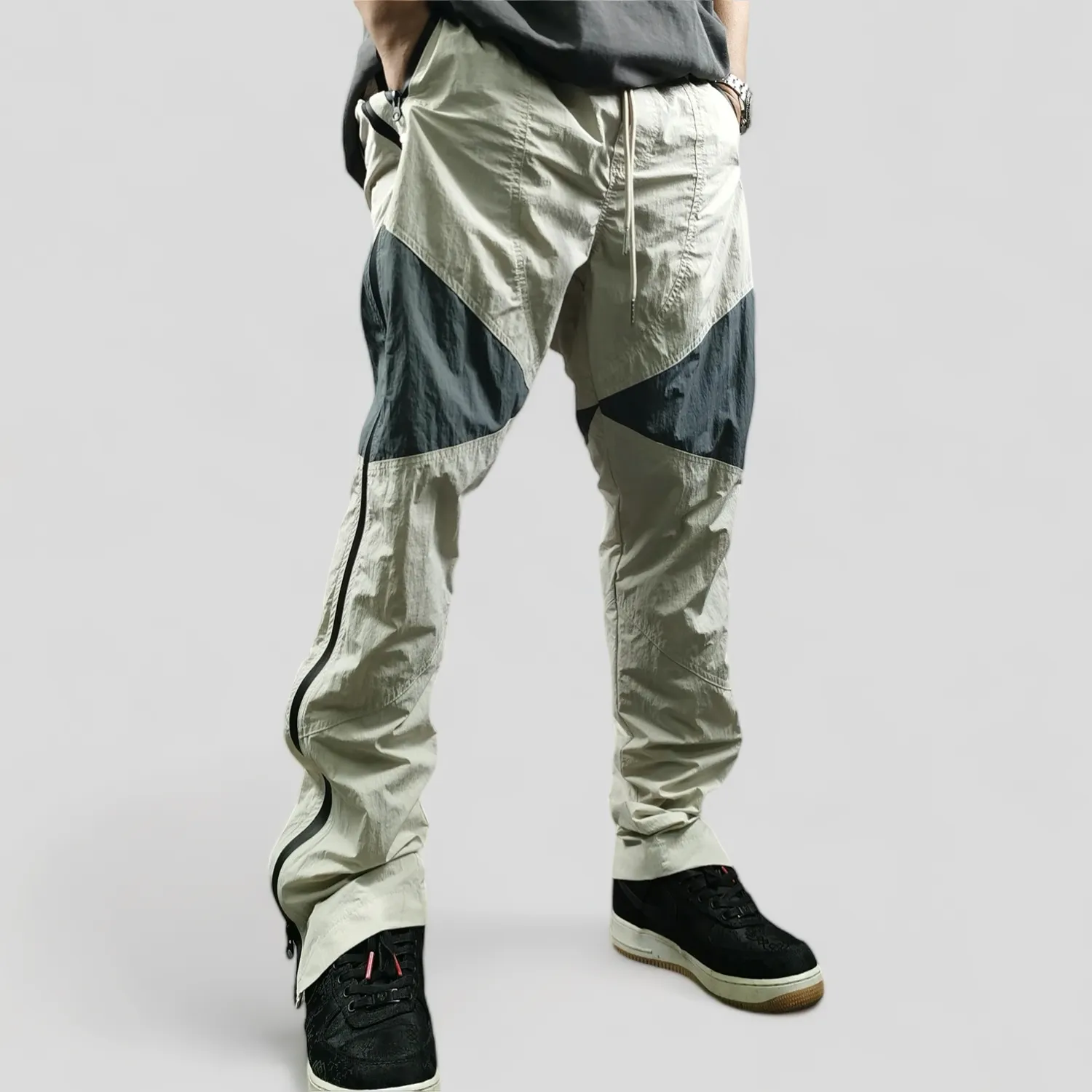 Relaxed fit Side zipper color block jogger