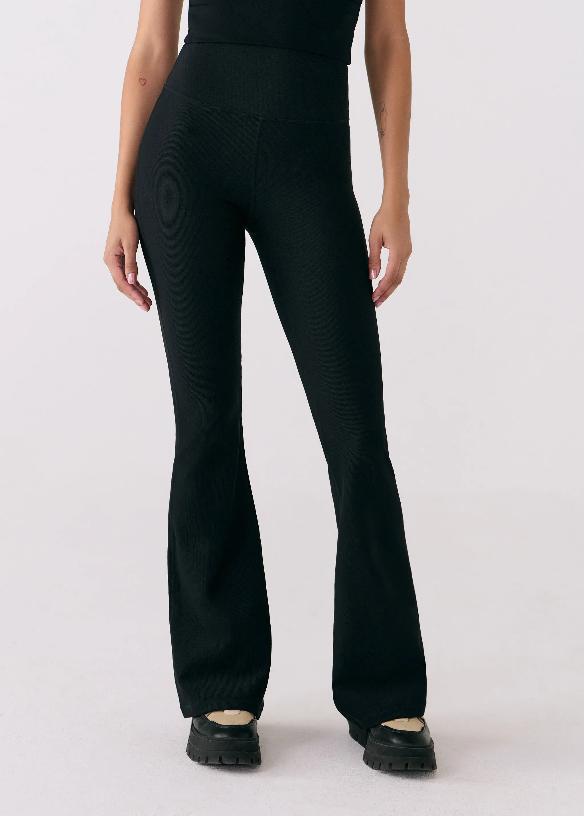 Sculpt Rib Flare Leggings