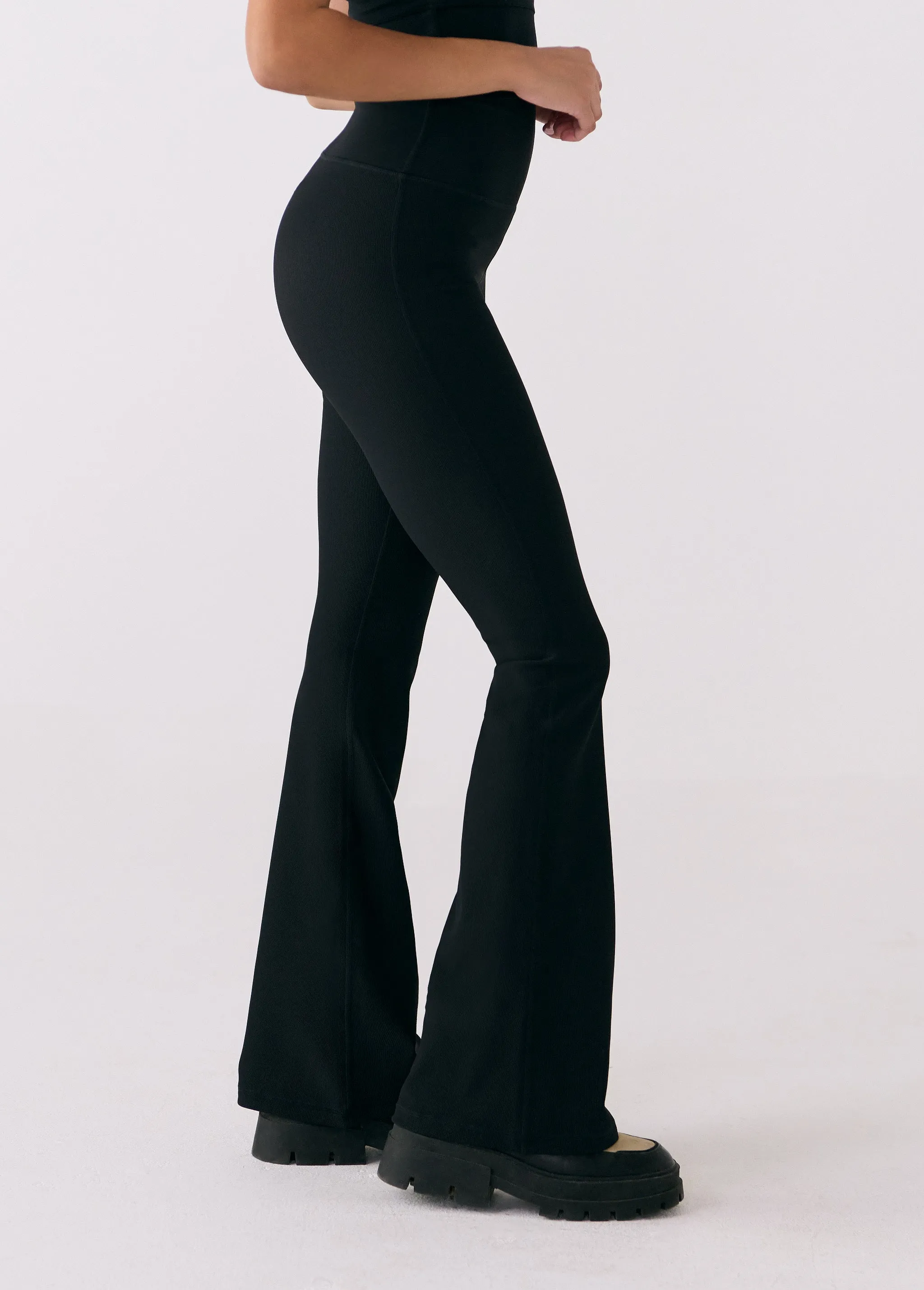 Sculpt Rib Flare Leggings