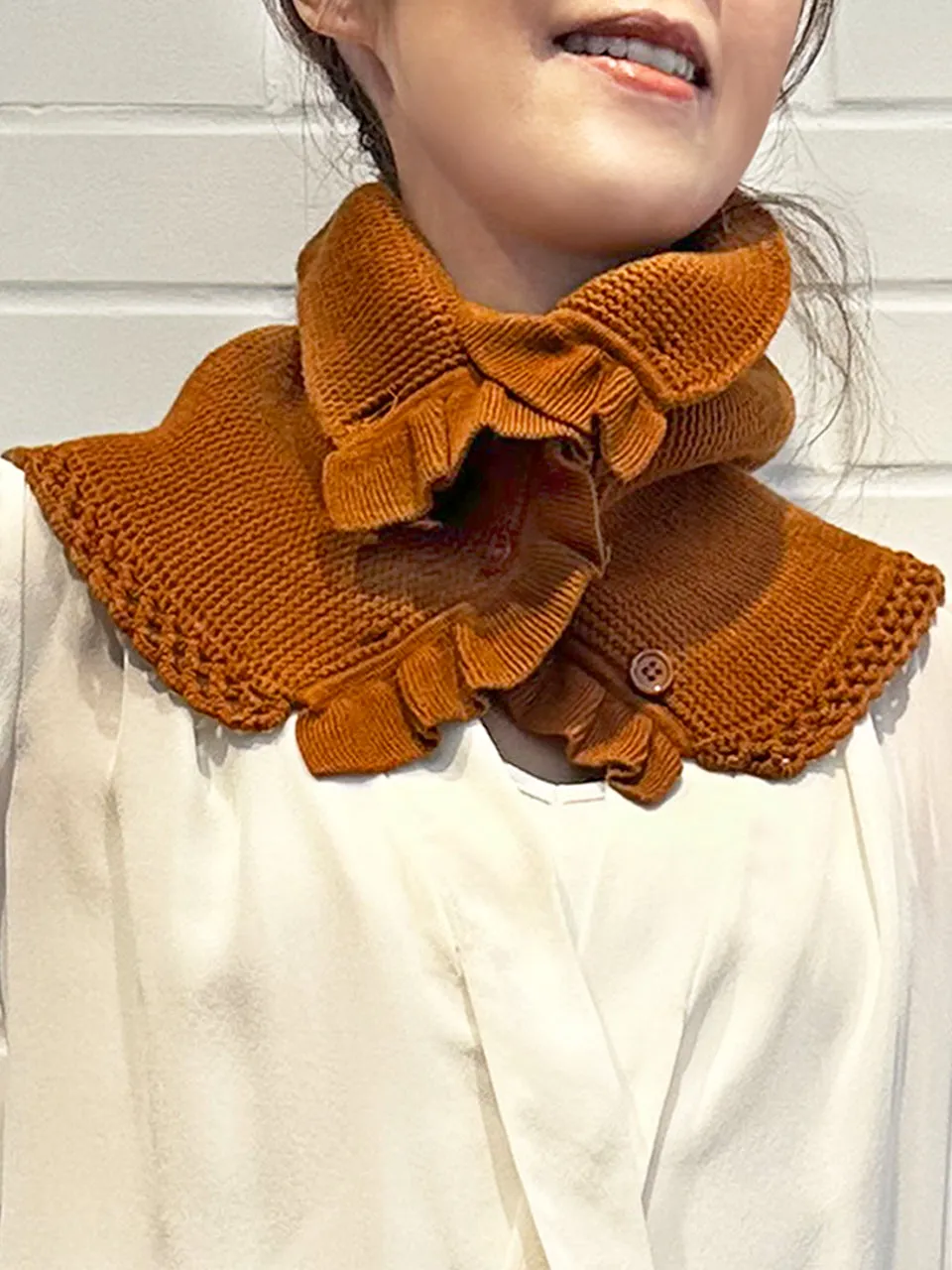 SPECIAL! Caramel Crochet-Trimmed Ruffle A-lined Neck Warmer