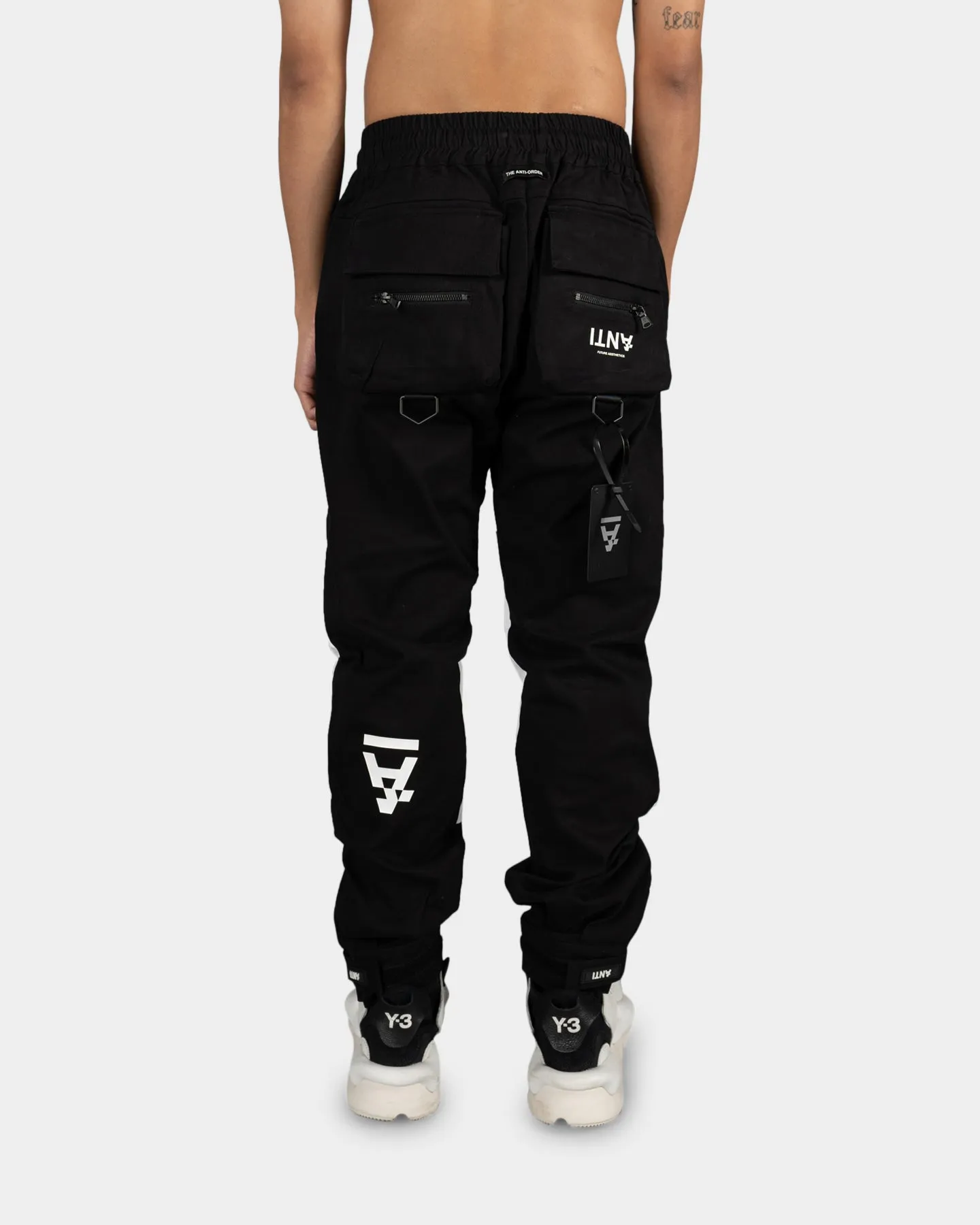 The Anti Order Reflective Jogger X Black/White