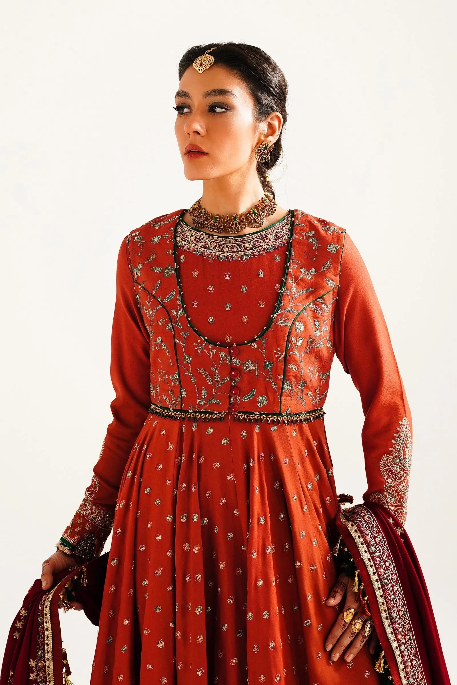 Zara Shahjahan Winter Collection 2023 – WS23-D4